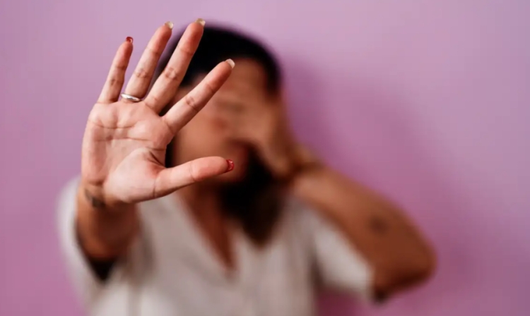 Pasta busca mais diálogo com homens para erradicar violência de gênero / imagem: Freepick - reprodução