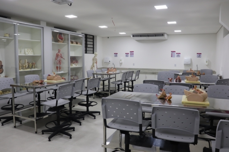 O curso de Medicina no Centro Universitário Uninovafapi tem 20 anos de história / imagens: divulgação