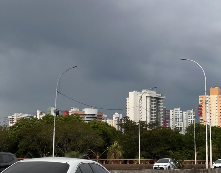 Diante de chuvas intensas, a população deve permanecer em alerta / imagem: divulgação