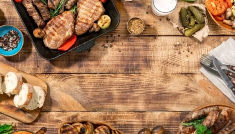 Além das carnes, outro item que conversa diretamente com o carnaval são as bebidas alcoólicas / imagem: divulgação