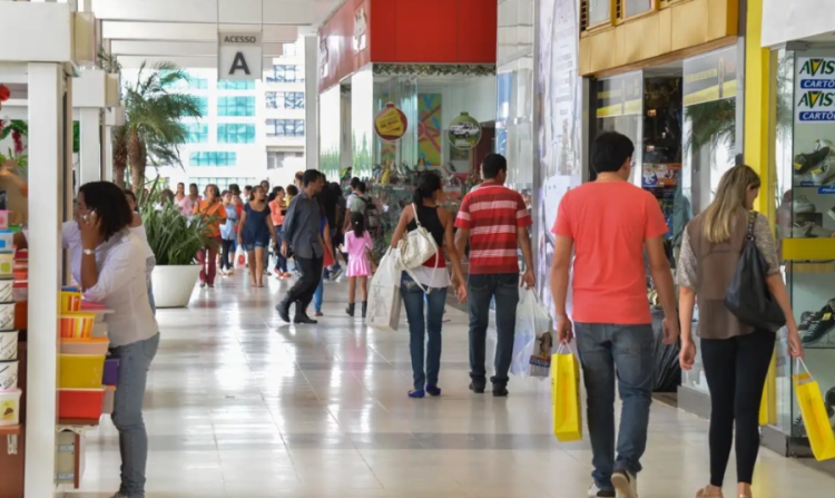 Data não é feriado no Brasil, mas ponto facultativo vai até às 14h / imagem: Valter Campanato - Agência Brasil