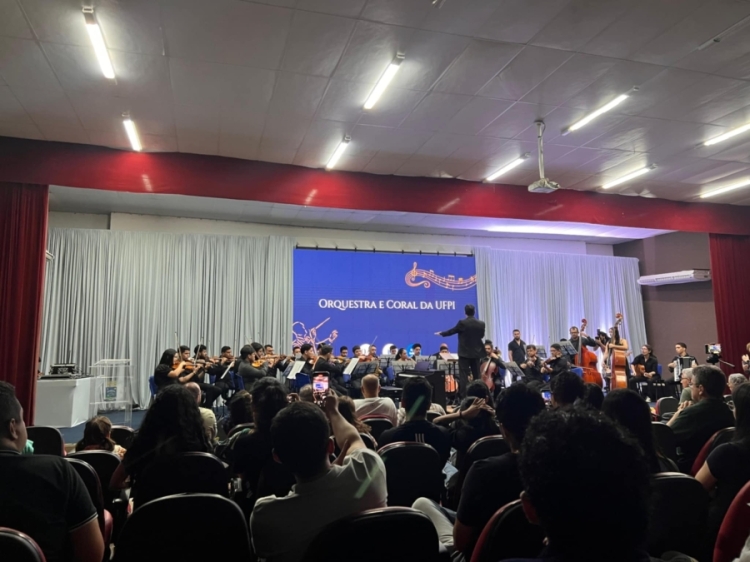 Concerto de abertura no Cine Teatro da UFPI / imagens: Pedro Silva - Coluna Sempre+
