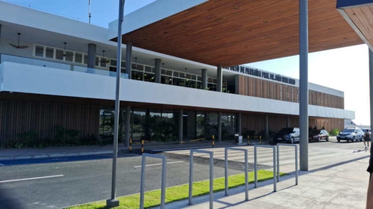 A fachada do terminal de passageiros também foi completamente revitalizada / imagens: Rejane Moraes