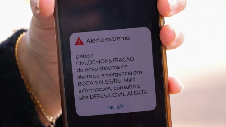 A nova ferramenta enviará mensagens automáticas para todos os celulares / imagens: divulgação