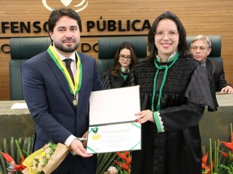 O chefe de Gabinete da Presidência da Alepi, Emanuellito Costa, foi um dos agraciado com Medalha / imagens: divulgação